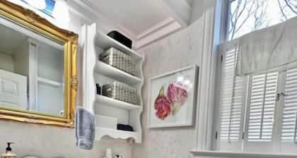 CHARMING APARTMENT WITH SEPARATE ENTRANCE