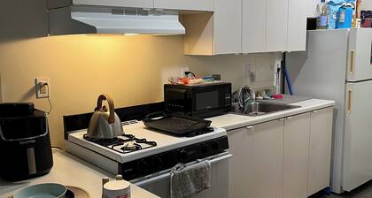 Cozy 1-bedroom apartment with fitness room, WiFi in charming Harrisburg