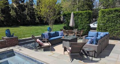 Entire 4 BR Home for Your Holiday Celebration