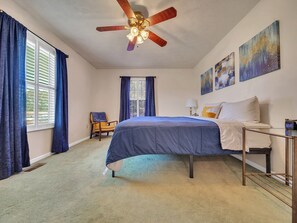 4 chambres, fer et planche à repasser, Wi-Fi gratuit, draps fournis