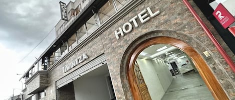 Fachada de la propiedad