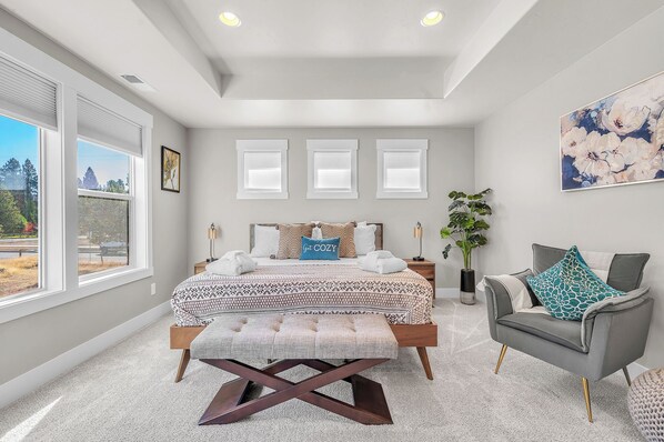 5 bedrooms, iron/ironing board, travel crib, free WiFi