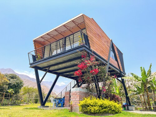 Mirador House: Nature Retreat with Spacious Pool