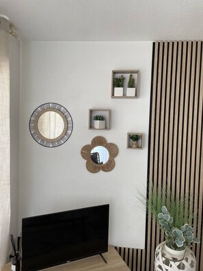 Interior - 2-Bedroom holidays Cottage with 2 Terrace, Air Conditioning  et  Parking (CANET PLAGE)