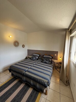 Room - 2-Bedroom holidays Cottage with 2 Terrace, Air Conditioning  et  Parking (CANET PLAGE)