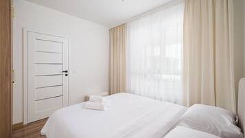 1 habitación, tabla de planchar con plancha, wifi y ropa de cama