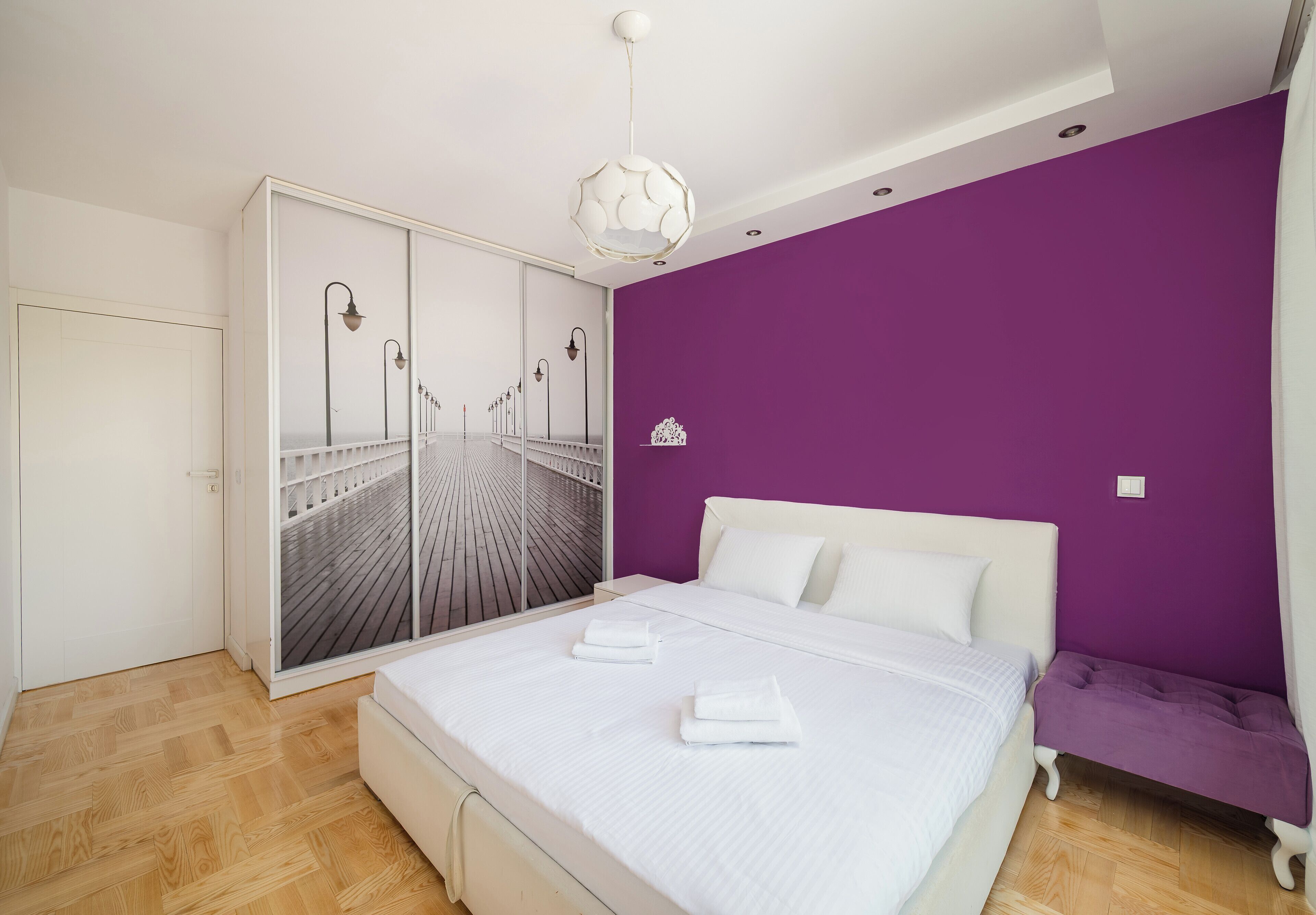 2 habitaciones, tabla de planchar con plancha, wifi y ropa de cama 