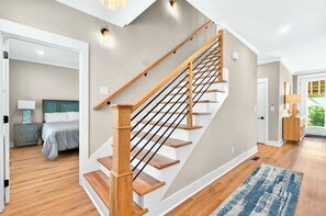 5 多间卧室、熨斗/熨衣板、旅行婴儿床、免费 WiFi