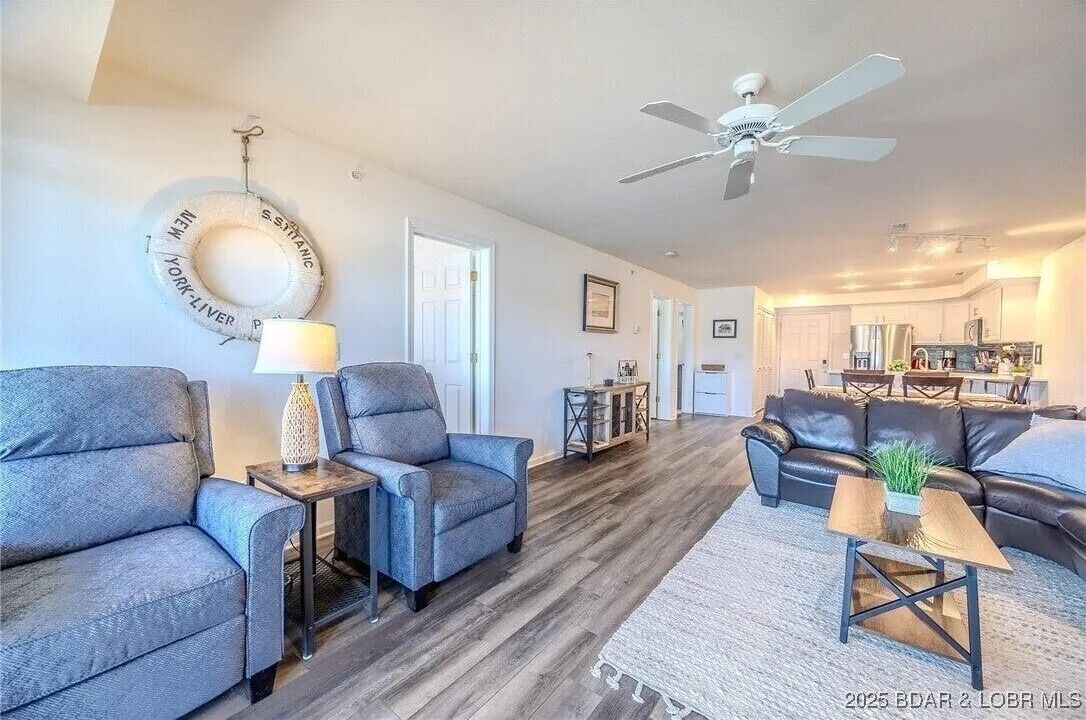 智能电视、壁炉