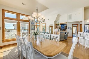 Dining - Beach Treat | 1480 ft to the beach | Private Pool, Hot Tub, and Dog Friendly (Duck)