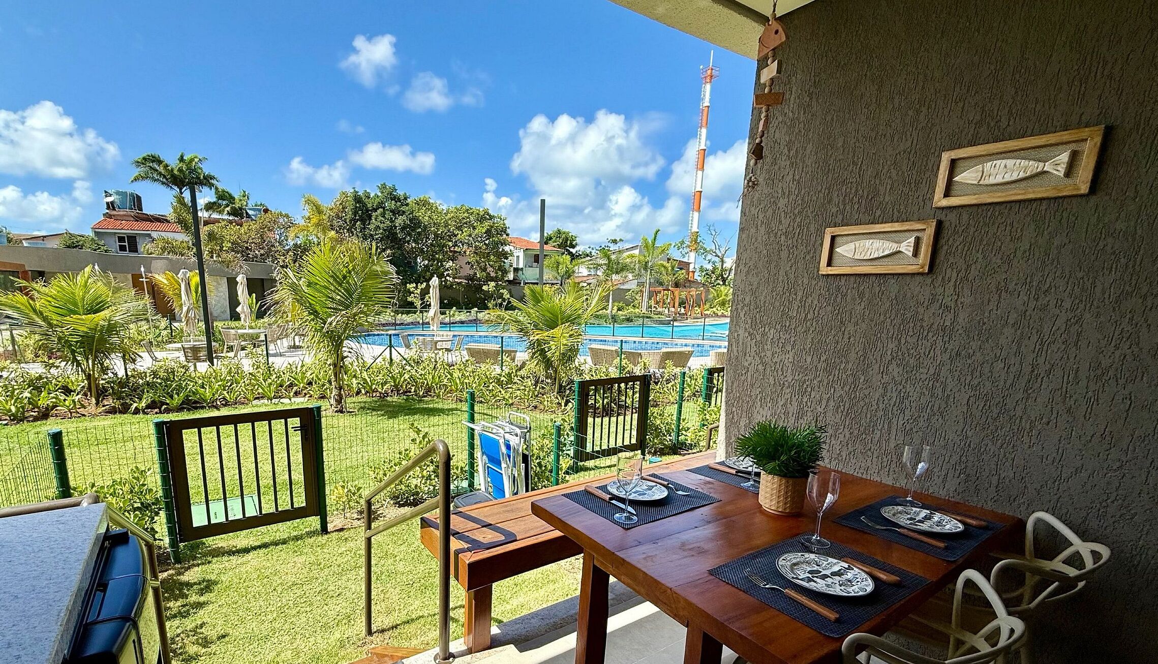 Apartamento luxo | Opções para refeição ao ar livre