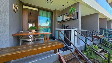 Deluxe-Apartment | Speisen im Freien