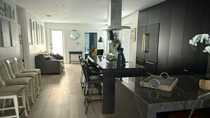 Uklassifisert bilde, 4 av 20, knapp