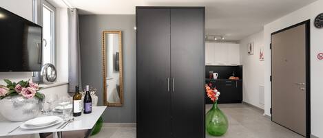1 bedroom, Internet