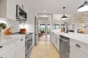 Microwave, oven, stovetop, dishwasher