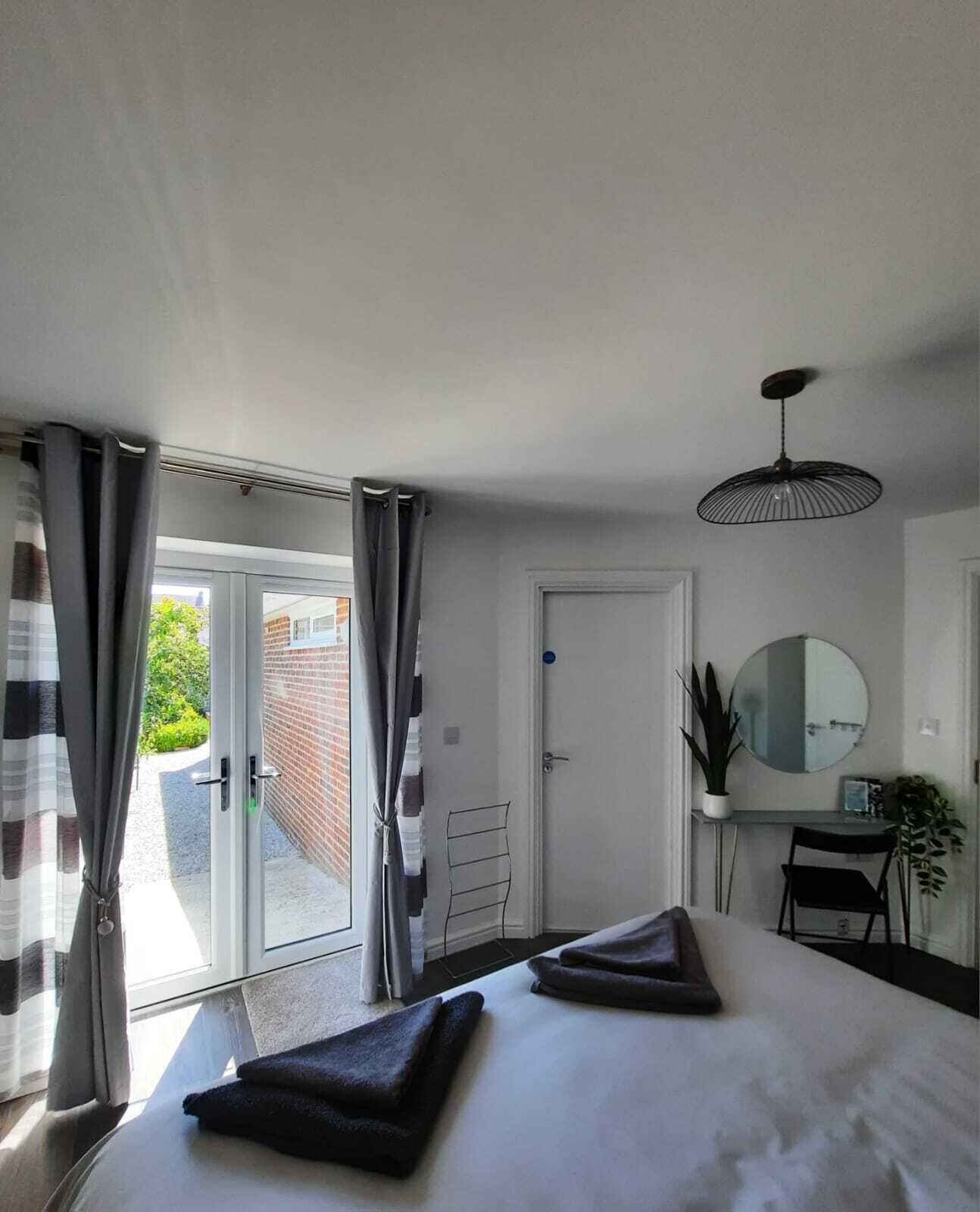 3 slaapkamers, een bureau, een strijkplank/strijkijzer, gratis wifi