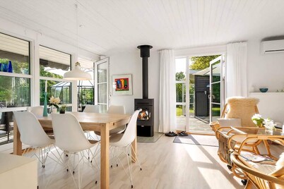 Cozy summer house near beach and nature