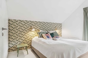4 bedrooms, free WiFi