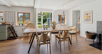 Golf holiday in thatched house near Langeland