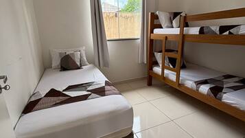 2 makuuhuonetta, ilmainen Wi-Fi, vuodevaatteet