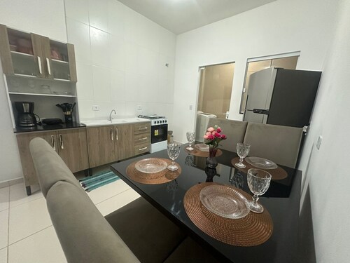 House in Matinhos with free Wi-Fi and accepts your pet.