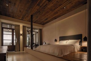 Standaard tweepersoonskamer, uitzicht op tuin | Luxe beddengoed, pillowtop-bedden, individueel gemeubileerd