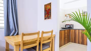 Studio, City View | Ruang tamu
