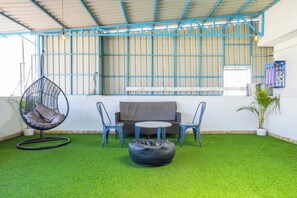 Estudio, vistas a la ciudad | Balcón