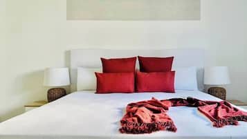 1 dormitorio, tabla de planchar con plancha, wifi y ropa de cama