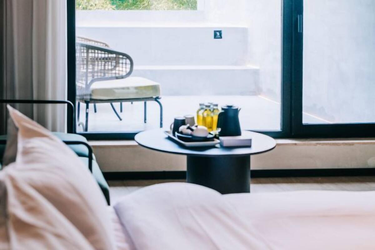 1 bedroom, in-room safe, blackout drapes, soundproofing