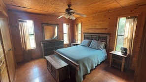 2 bedrooms, free WiFi, bed sheets, wheelchair access
