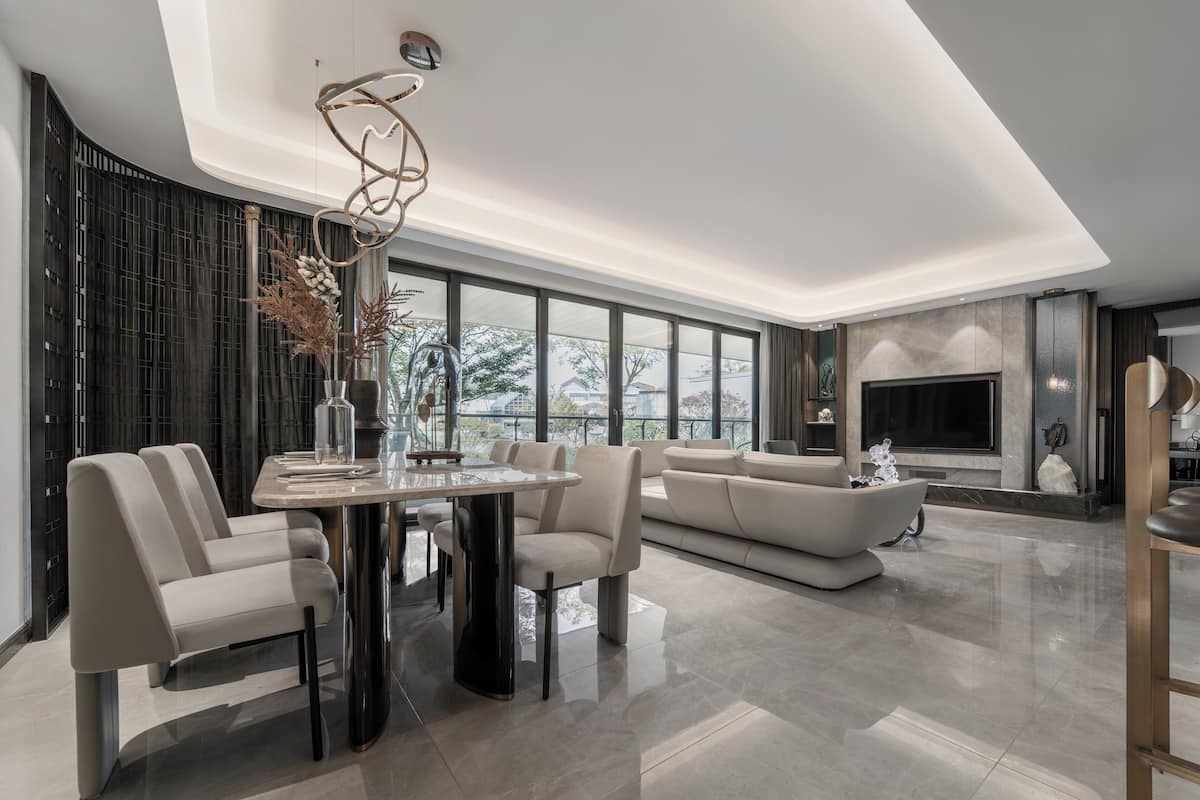 Deluxe Suite, Lake View