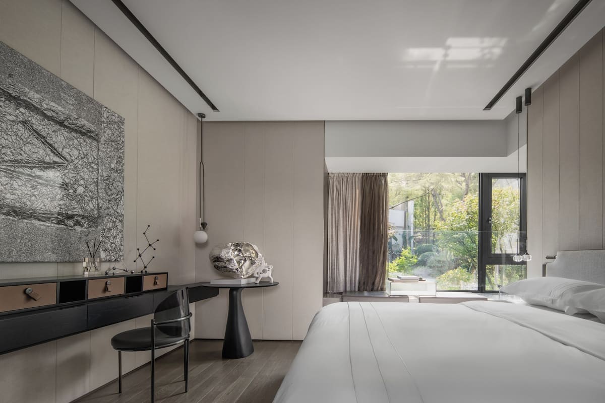 Elite Suite, Lake View