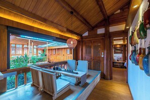 Comfort Suite, Balcony