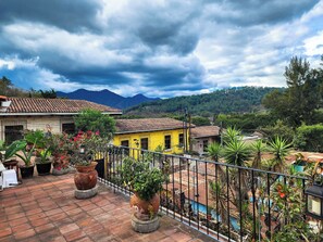 Property grounds - Valle La Merced, Apartment in Antigua Guatemala (Santa Inés del Monte Pulciano)