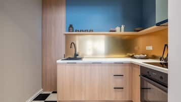 Comfort Apartment, 3 Bedrooms, Balcony | Private kitchen | Dishwasher, coffee/tea maker, electric kettle