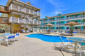 Appart'hôtel, 3 chambres | Piscine
