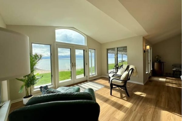 View of the lake to the southeast.