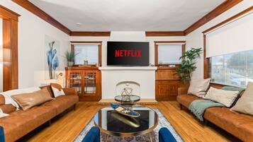 智能电视、壁炉