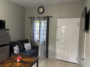 Smart TV - Ocho Rios Sweet Spot (Ocho Rios)