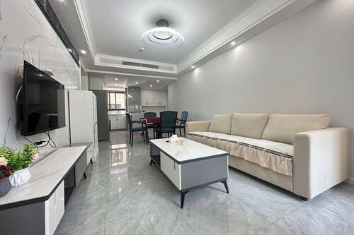 Senior Suite, City View | Living room
