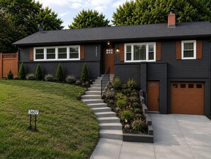 Exterior - Modern Retreat - Hot Tub - EV Charger - 15 Mins to DC (Temple Hills)