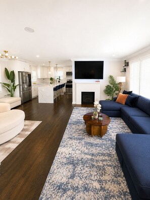 Living area - Modern Retreat - Hot Tub - EV Charger - 15 Mins to DC (Temple Hills)