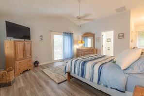 3 bedrooms, iron/ironing board, travel cot, free WiFi