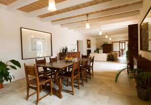Dining - GOSSALBA - ESTANDARD - Nice room in agriturismo with shared pool and free Wifi (Sant Joan)