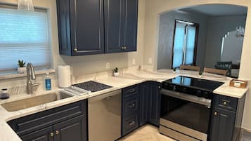 Microwave, oven, stovetop, dishwasher