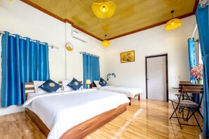 Triple Room, Patio, River View - Tràng An Sunny Homestay (Hoa Lu)