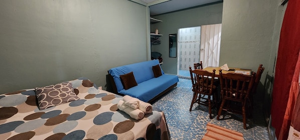 1 bedroom