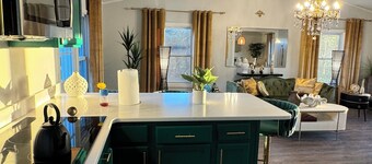 Charming luxurious  2-bedroom house  in enchanting Cape Charles