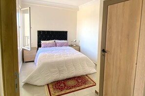 2 soverom, strykejern/-brett, wi-fi og sengetøy